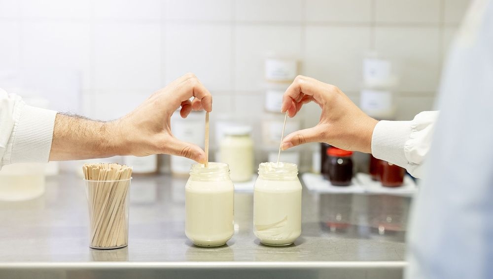 Hoe oxidatie van koude sauzen belemmeren?