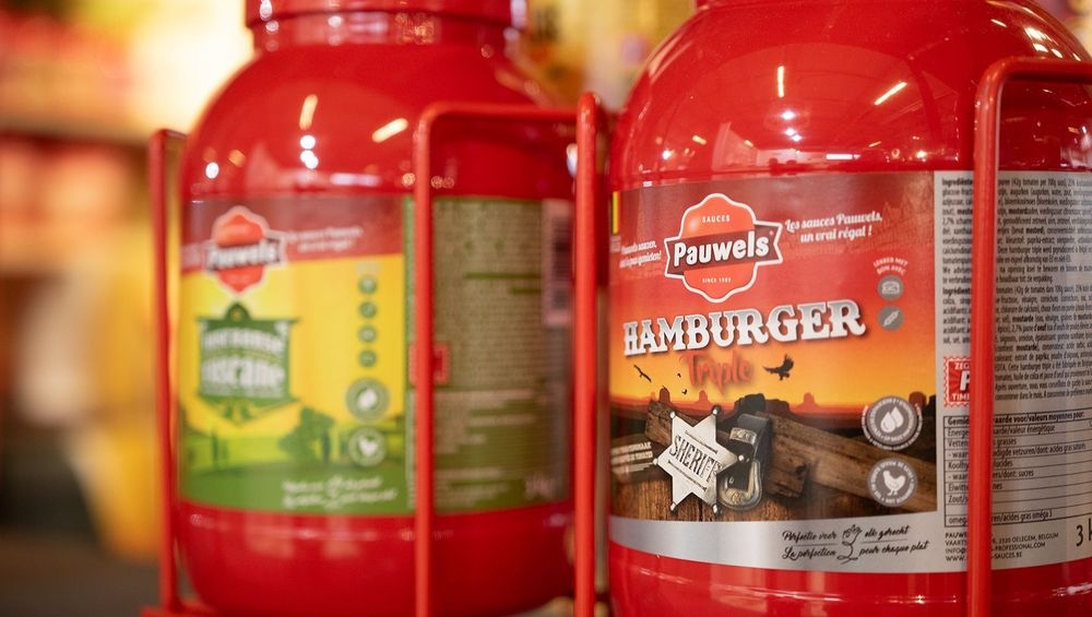 Jolien Verschueren aan tafel in Vive le Vélo!