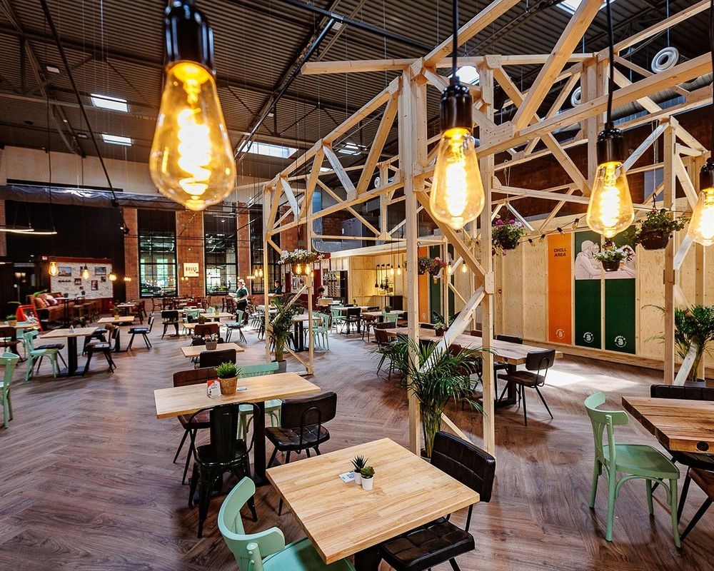 Nieuw recreatiecomplex in Mechelen opent de deuren mét een Pauwels sauzen-snackwand